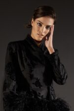 IRFE Black Roses Ostrich Feathers Coat - image 6