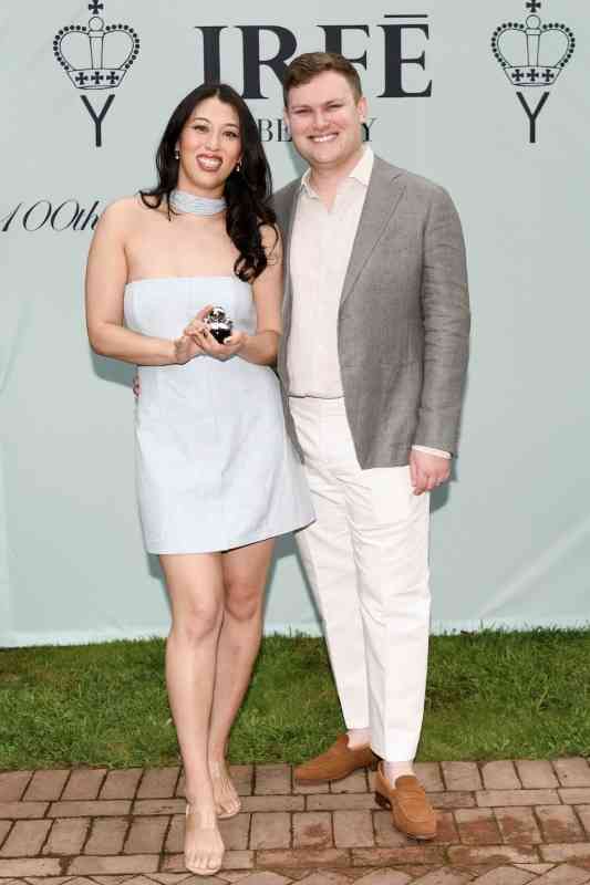 Jeanette Pranin Corin, Jon Corin